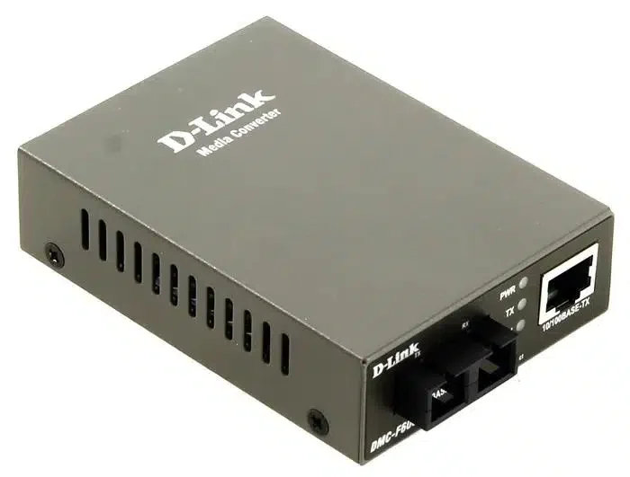 Медиаконвертер D-Link DMC-F60SC/E, с 1 портом 10/100Base-TX и 1 портом 100Base-FX с разъемом SC для одномодового оптического кабеля (до 60 км)