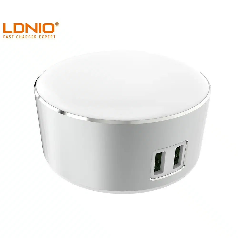Зарядное устройство LDNIO A2208 AC100-240V 2xUSB 2.4А + светильник